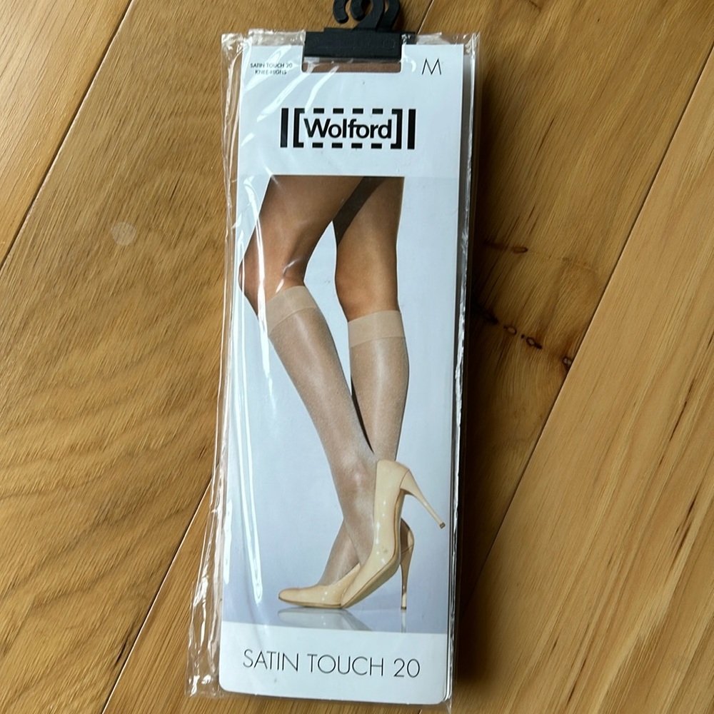 Wolford knee highs satin touch 20